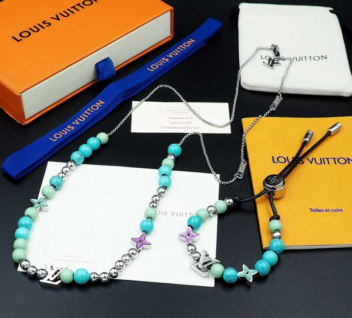 Picture of LV Sets _SKULVsuits12036813067